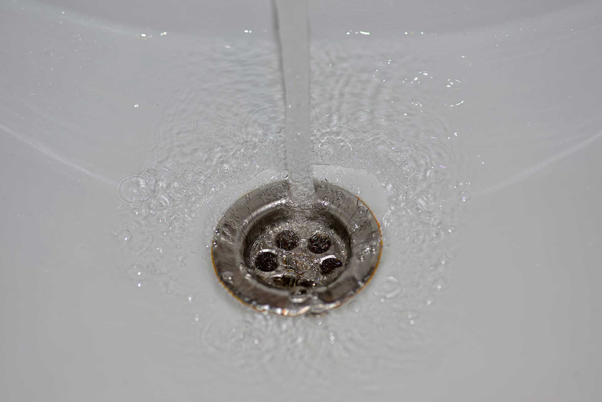 A2B Drains provides services to unblock blocked sinks and drains for properties in Baldock.